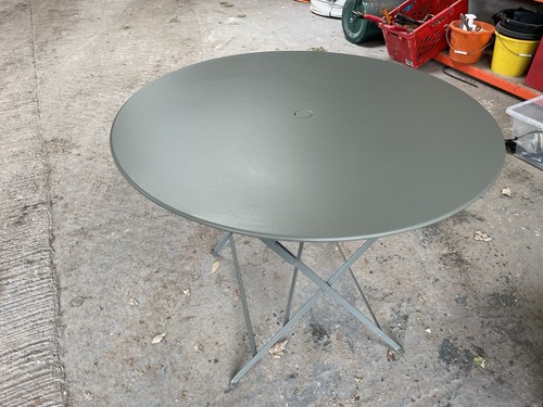 Fermob bistro table - ,